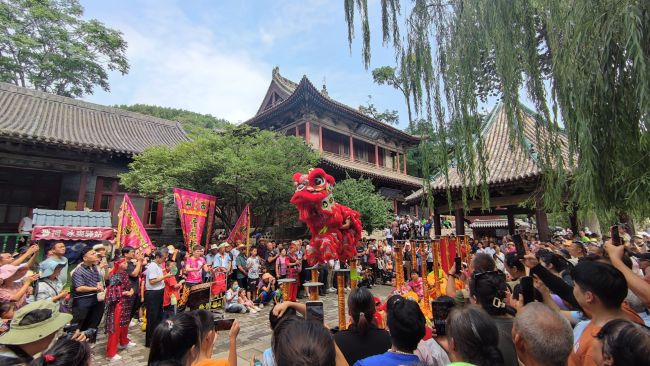 山西太原：晋祠“难老河会” 民俗绽放异彩