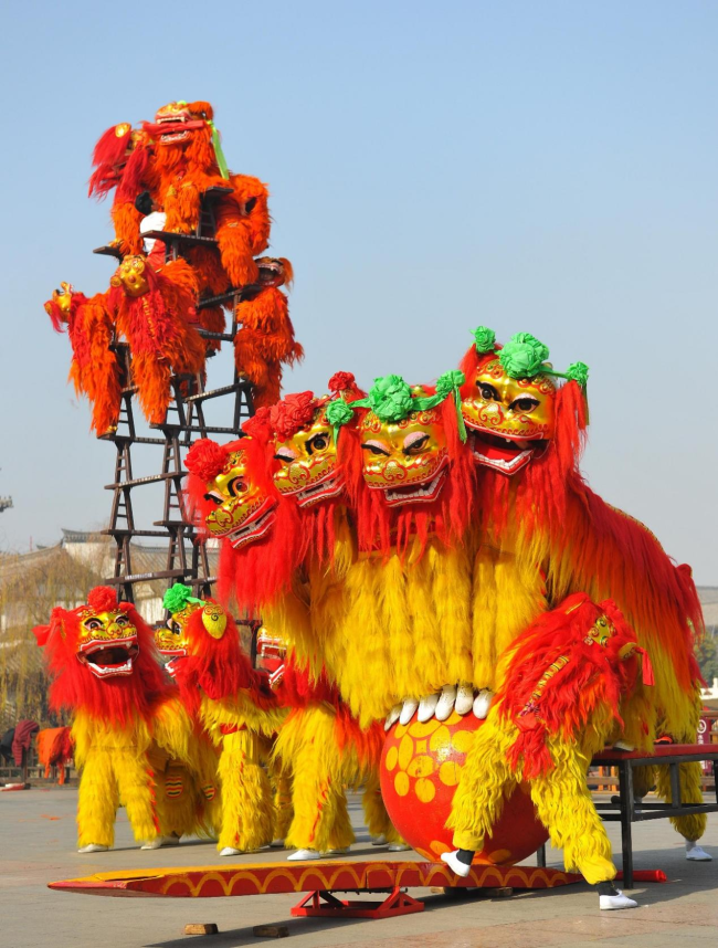 The Spring Festival is Celebrated  through Various Folk Activities