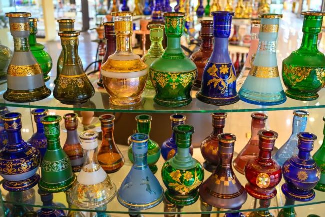 Sharing Shanxi with the World: Small Town Glass “Rings Out” Across the Globe