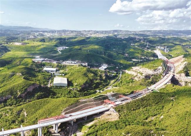青银二广高速公路太原联络线项目全力推进中