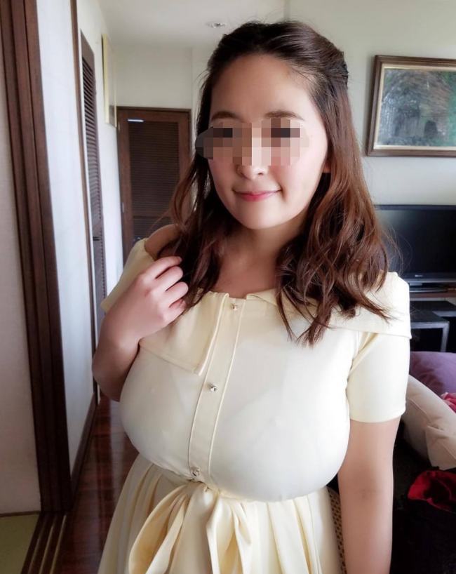 漂亮女教师与同事发生关系：丈夫很无能
