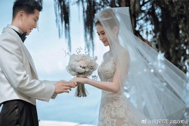 总价值8个亿！窦骁何超莲北京婚房曝光，房子加花园面积近8000平