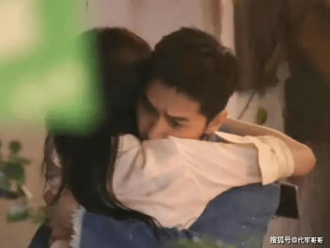 揭秘32岁杨洋与小8岁王楚然分手真实内幕