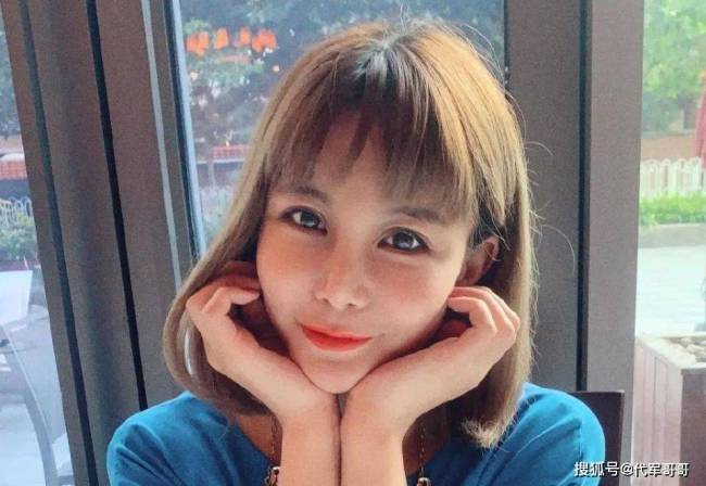 13年前，“宁愿坐在宝马车里哭”的拜金女马诺，如今35岁嫁入豪门了吗？