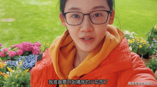 郑恺老婆首度回应住上亿别墅，自曝是租别人的，一双儿女可爱出镜