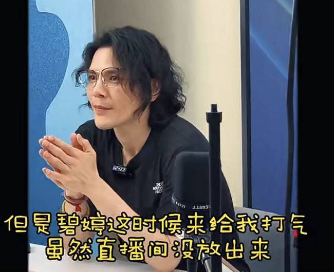 向佐太幸福，郭碧婷探班令他一扫疲惫，两岁女儿帮他卸妆瞬间萌化