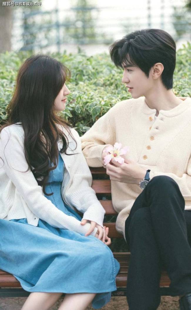 陈哲远出演《偷偷藏不住》,不仅演技获观众好评,还撞脸了周一围