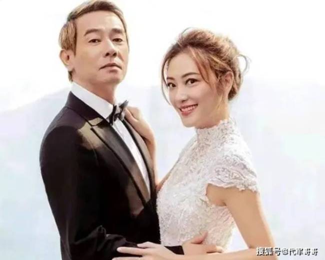 盘点娱乐圈40对明星夫妻婚纱照，哪对最惊艳？