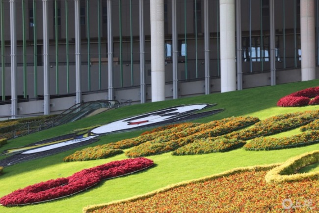 繁花锦簇迎盛会:国家会展中心靓装已定