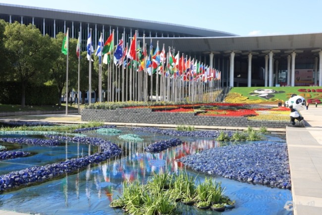 繁花锦簇迎盛会:国家会展中心靓装已定