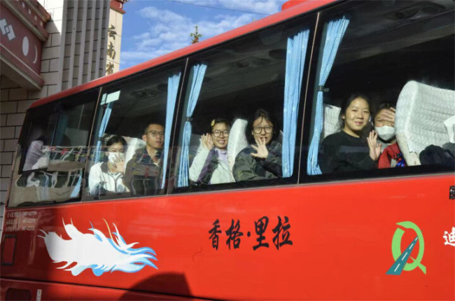 今天，迪庆2000余名考生走进高考考场，加油，少年！