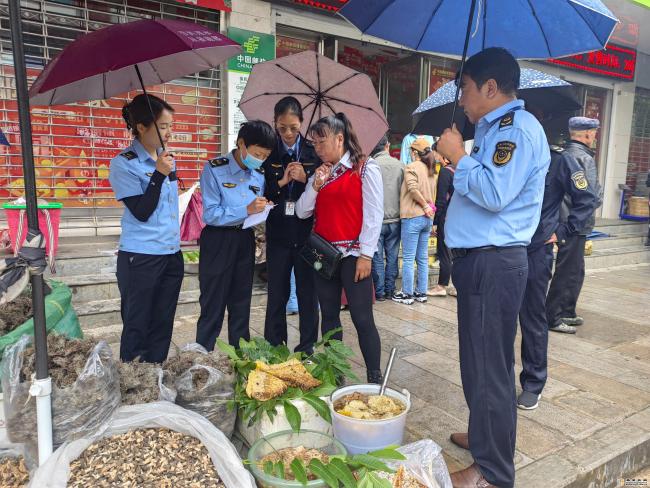 维西县:端午食品检查守护“舌尖安全”