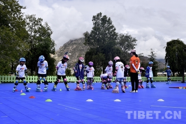 2023西藏轮滑夏令营在拉萨开营