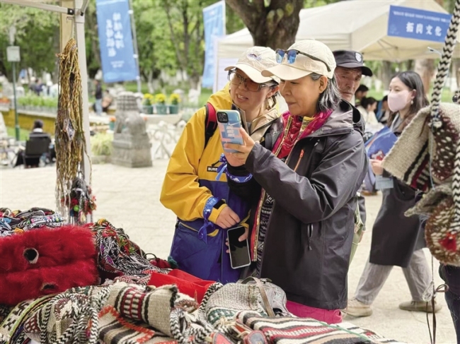西藏开展“5·19中国旅游日”活动 游客眼中的高原盛事