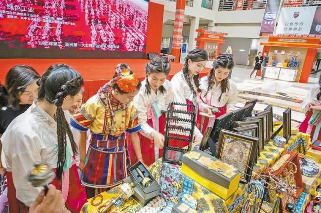 上海、山东、吉林、黑龙江四省市援藏干部人才：携手奋进路 “援”梦日喀则