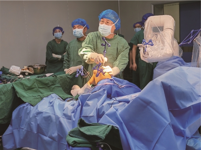 重庆、福建、天津第十批援藏干部人才：倾情倾力 擦亮“藏东明珠”