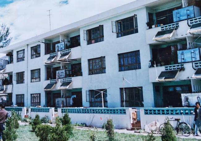 第三极的记忆 | 他把论文“写”在高原的阳光里——陈正荣专访