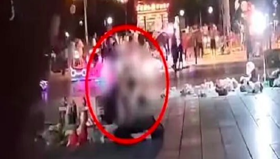 郸城公安通报:郸城大广场一男子持刀砍伤2名女孩 嫌疑人被拘留