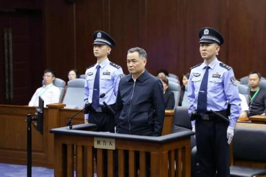 新疆兵团原副司令员焦小平受审 涉嫌受贿6743万