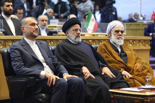 哈梅内伊还在伊朗就不会乱 政局稳定待接班人