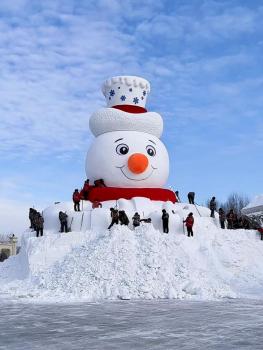 尔滨大雪人即将C位出道 网友“云监工”热议