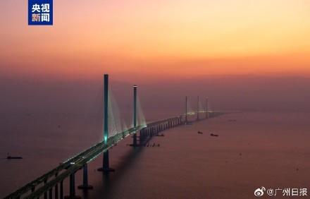 黄茅海跨海通道全线亮灯 璀璨夜景点亮湾区地标