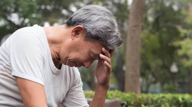 老年人想租个房到底有多难？“我的房子，宁可空着也不租给老人”