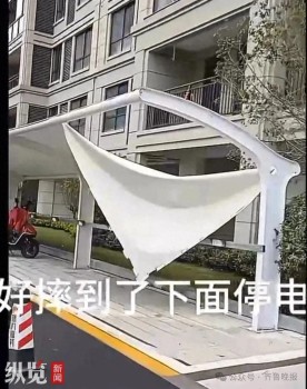 女子墜樓向丈夫喊我還沒死,，快打120