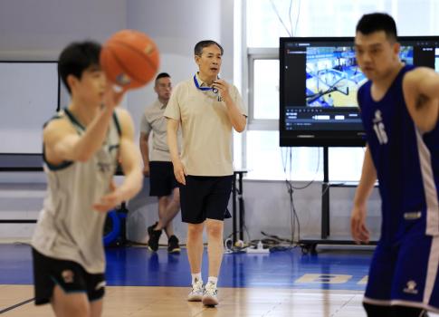 北京男籃主教練：把全運會每場打好 克服傷病迎挑戰(zhàn)