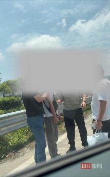 司機(jī)配合民警抓捕車上逃犯 順風(fēng)車正義之旅