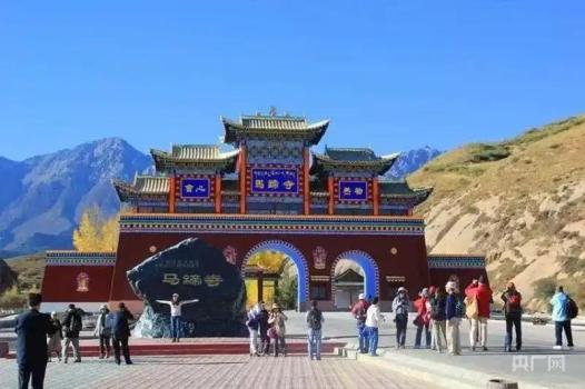 甘肅一景區(qū)被曝收天價(jià)過路費(fèi) 強(qiáng)制收費(fèi)已叫停