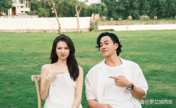 何润东晒照庆祝结婚9周年 甜蜜互动引祝福