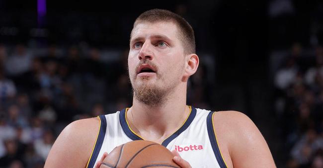 约基奇35+15 掘金力克国王豪取5连胜 末节一波流带走比赛