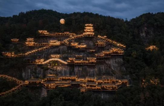 中國風景被錯標為日本 我外交官發(fā)文辟謠 望仙谷美景引發(fā)關注