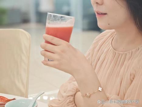 它是比酒精更隱蔽的“肝臟殺手” 甜飲料的危害