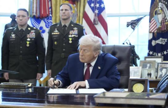 中方回应美签署2026财年国防授权法 坚决反对涉华条款