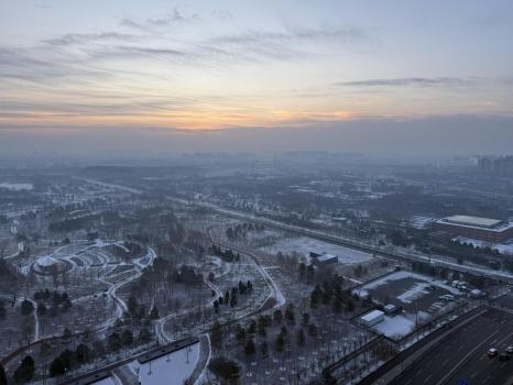 雪后北风起，北京多区发布大风蓝色预警信号 注意防风保暖
