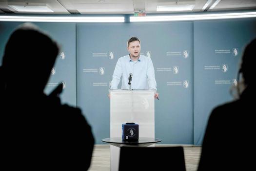 白宫发出军事威胁，丹麦希望“澄清误解”，“美国需要格陵兰岛”令欧洲为难 欧洲面临抉择困境