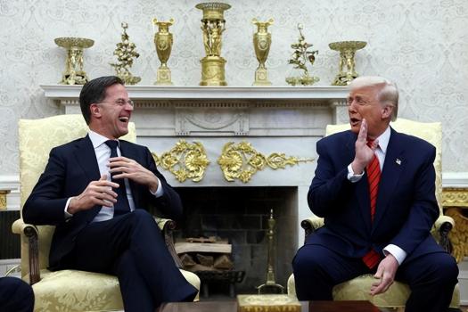 北约秘书长再次赞扬特朗普 肯定其对北约贡献