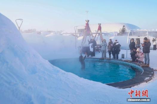 哈尔滨冰雪大世界大寒不寒 冰火两重天体验