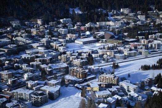 特朗普疑弄混格陵兰岛与冰岛 混淆引发质疑