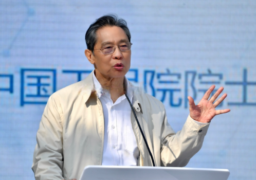 钟南山院士：会用证据让世界服气 慢阻肺早筛早治重要性凸显