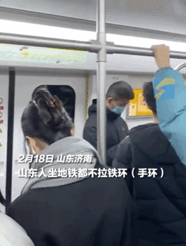 青岛“大高个垃圾桶”比人还高 网友纷纷合影留念