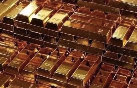 金饰克价一夜大涨65元 机构预判黄金价格中长期看多