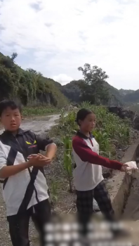 学生拾金不昧交还92岁老人积蓄！