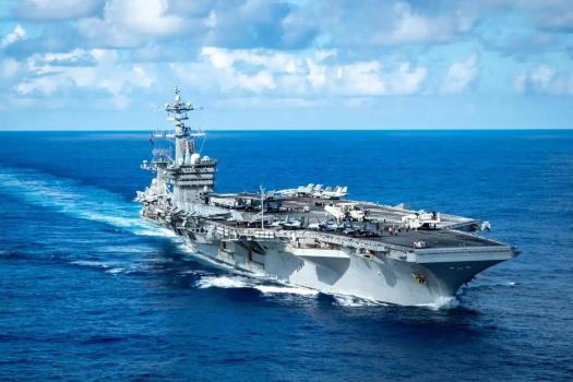 美华盛顿号航母返回日本横须贺基地 完成试航补给休整