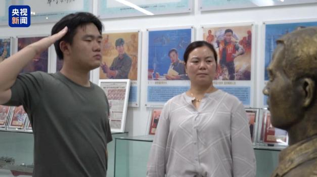 烈士牺牲17年后儿子考上军校 接续荣光赴军营