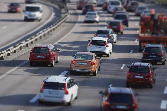 燃油车“降价潮”来袭，横跨6万至50万区间，所有车型无一例外